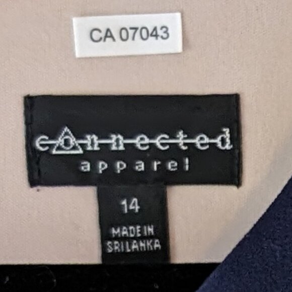 Midnight blue flattering=, fitted dress 14 - Picture 10 of 10